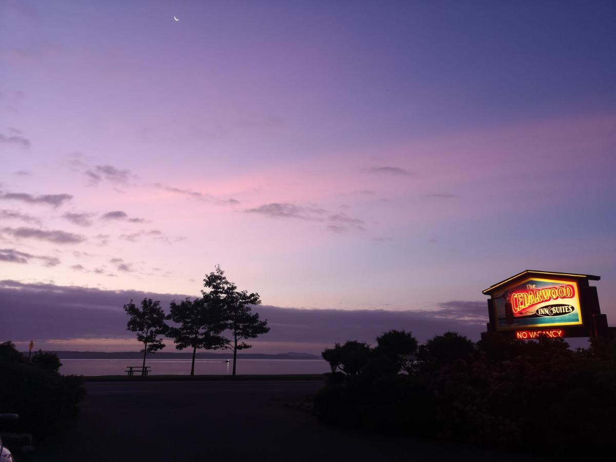 The Cedarwood Inn & Suites Сидней Экстерьер фото